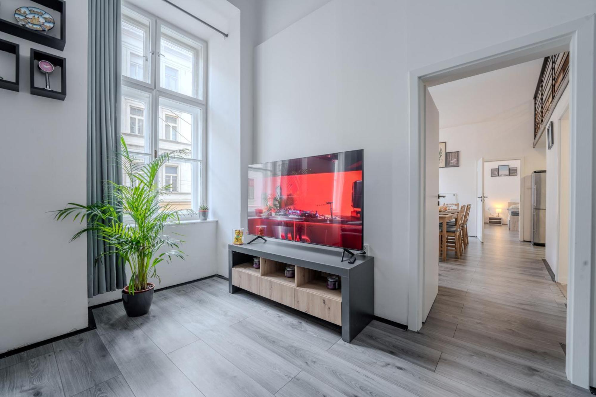 Lejlighed Stunning & Spacious 2bdr In Center Prague1 *