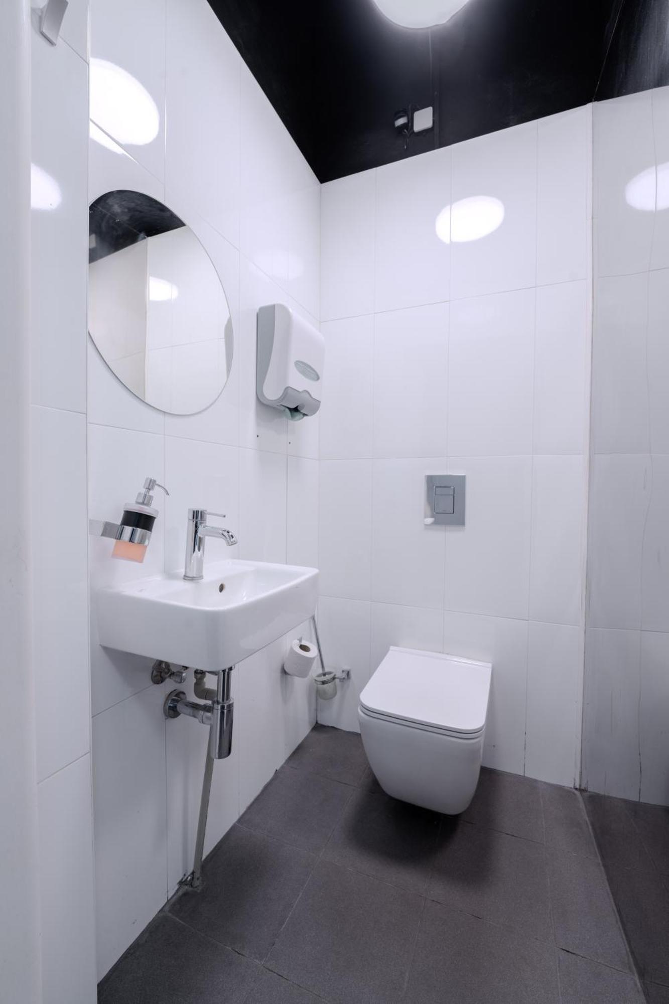 Lejlighed Stunning & Spacious 2bdr In Center Prague1 Prag